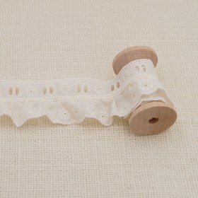 Galon Broderie Anglaise Avec Passant - Écru