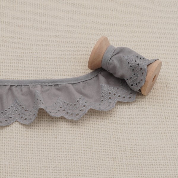 Galon Broderie Anglaise - Gris Clair